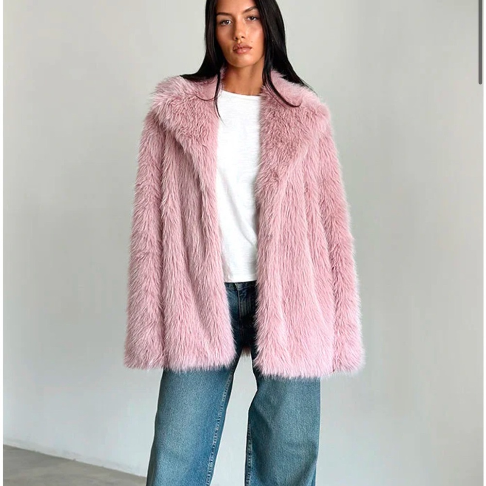 Motel rocks Lupita Jacket In Faux Long Fur dusty pink